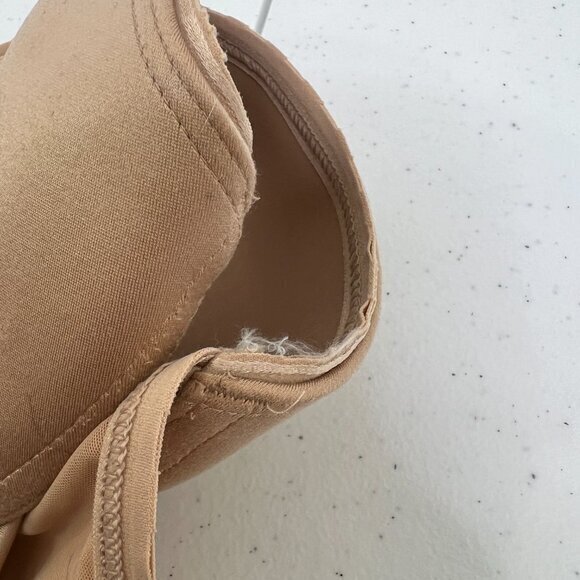 Very Sexy Victorias Secret Strapless Bra 36D Plunge Wire‎ Pushup Nude Beige Skin - Picture 12 of 12